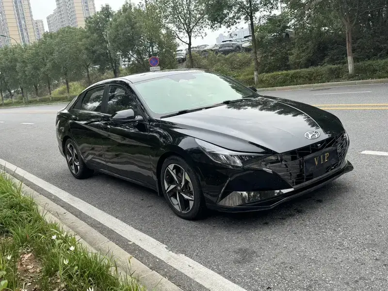2021 Hyundai Elantra с пробегом 55 000 км