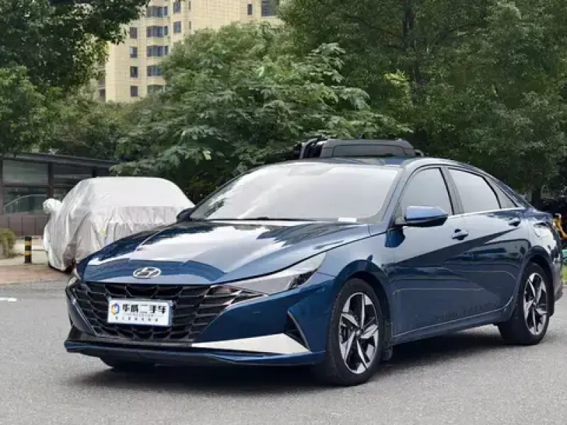 2023 Hyundai Elantra с пробегом 53 000 км