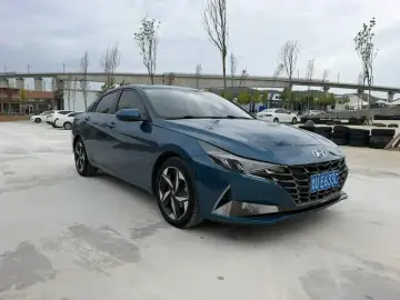 2021 Hyundai Elantra с пробегом 46 000 км