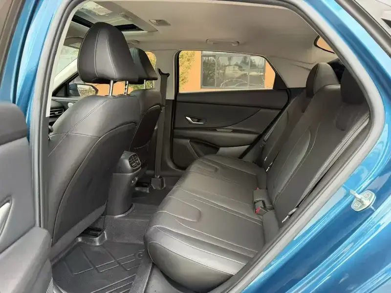 2021 Hyundai Elantra с пробегом 46 000 км