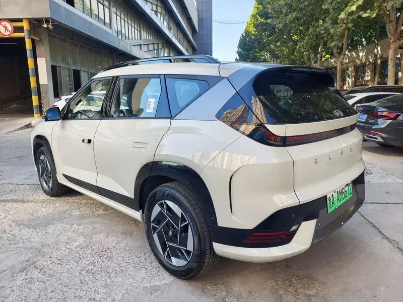 2025 Hyundai Elexio с пробегом 4 000 км