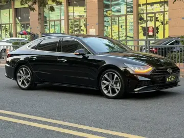 2022 Hyundai Sonata с пробегом 25 000 км