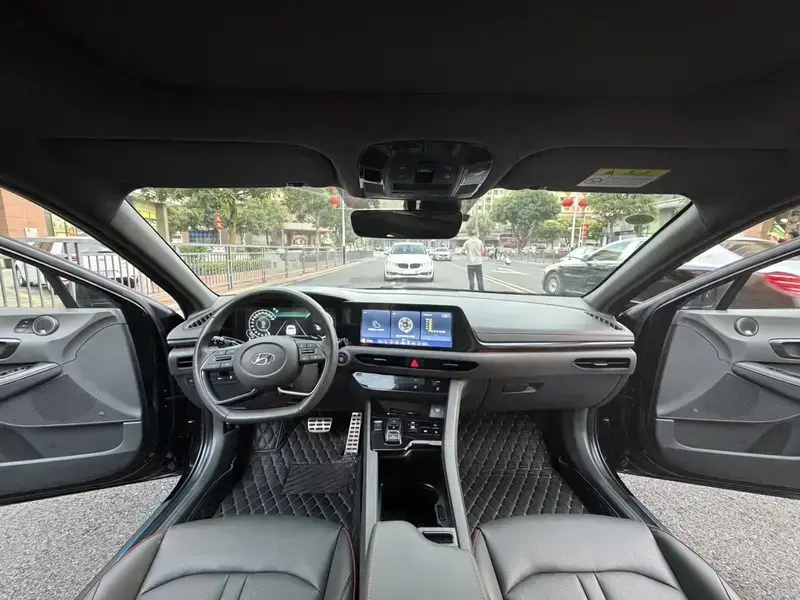 2022 Hyundai Sonata с пробегом 25 000 км