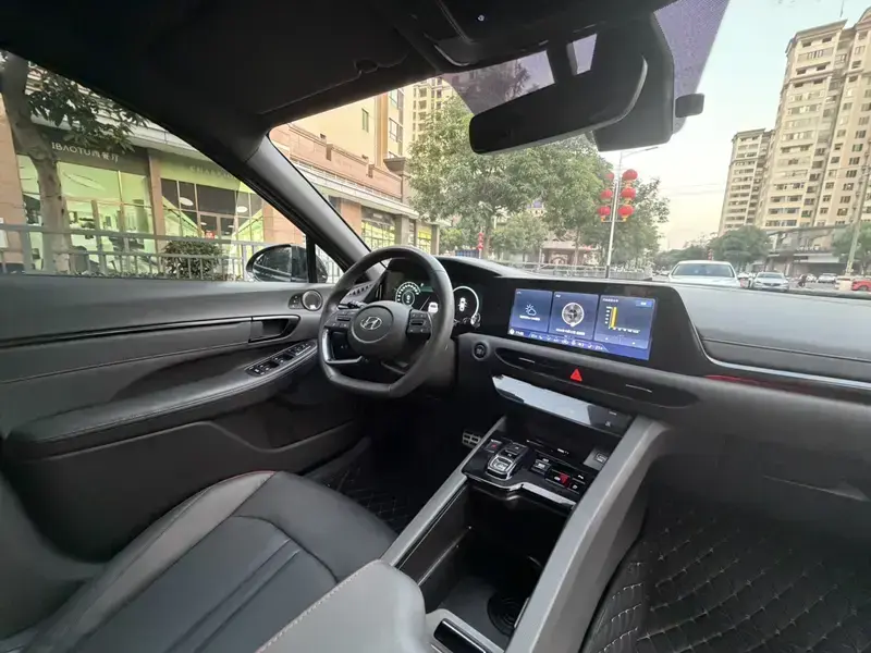 2022 Hyundai Sonata с пробегом 25 000 км