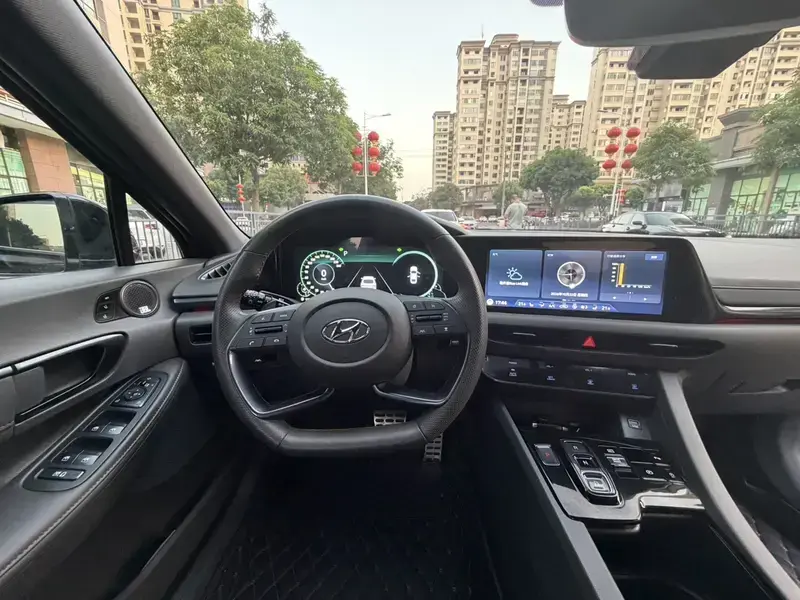 2022 Hyundai Sonata с пробегом 25 000 км