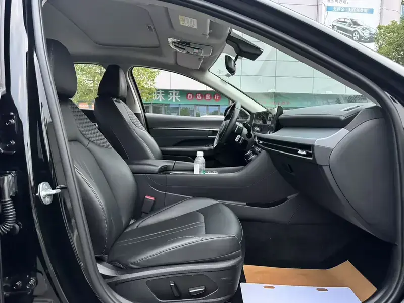 2024 Hyundai Sonata с пробегом 30 000 км