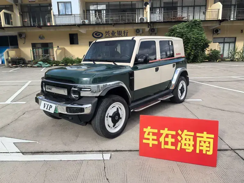 2025 iCar V23 с пробегом 48 000 км