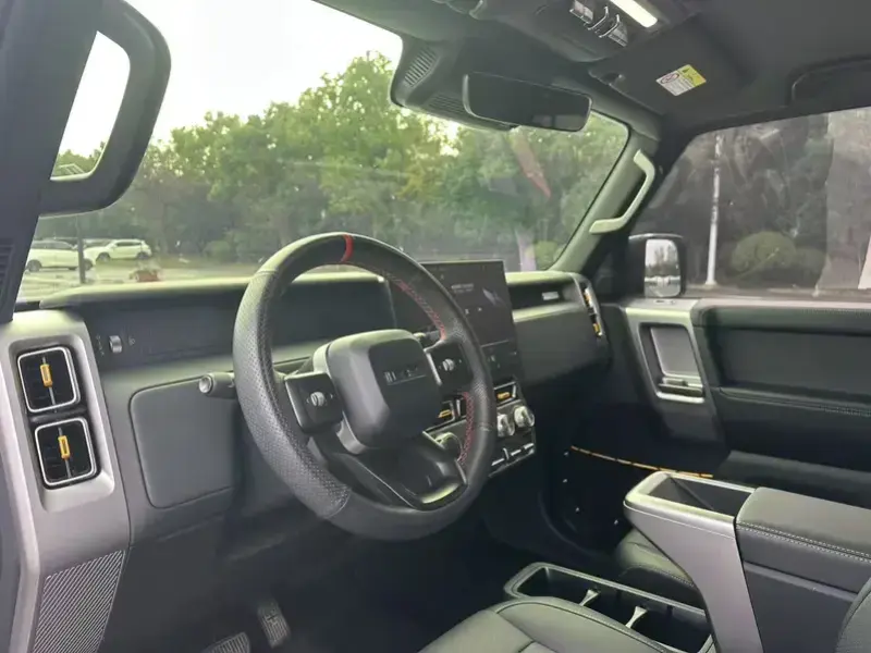 2025 iCar V23 с пробегом 15 600 км