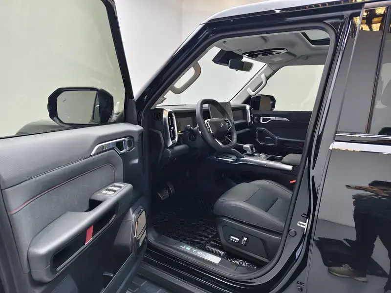 2023 JETOUR T2 с пробегом 26 200 км