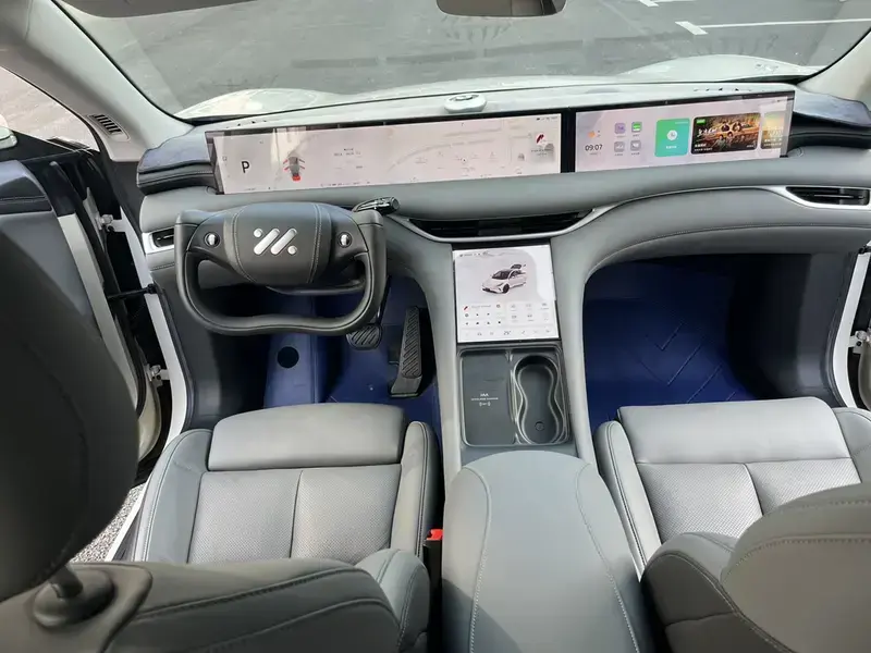 2023 IM Motors (Zhiji) LS6 с пробегом 22 000 км