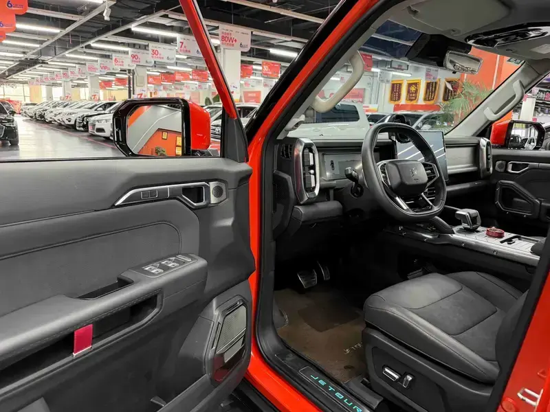 2023 JETOUR T2 с пробегом 48 400 км