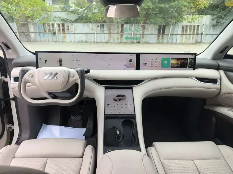 2023 IM Motors (Zhiji) LS6 с пробегом 79 000 км