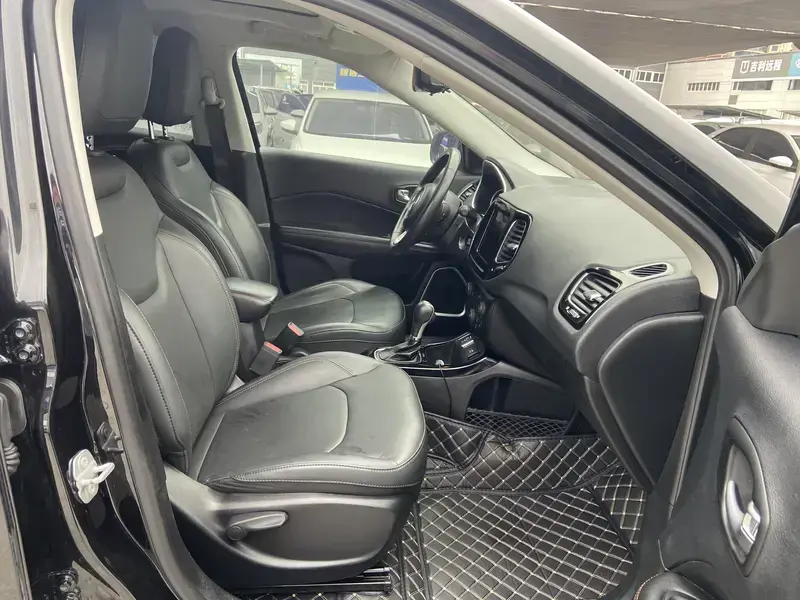 2019 Jeep Compass с пробегом 49 000 км