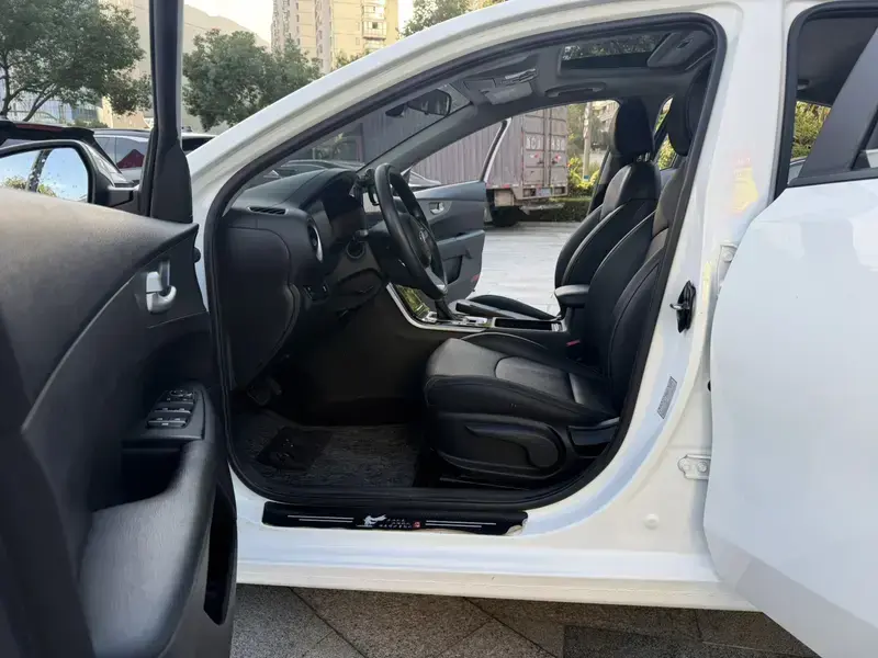 2021 Kia K3 с пробегом 70 000 км