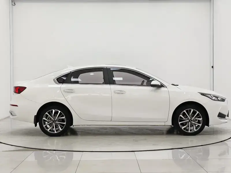 2021 Kia K3 с пробегом 42 900 км