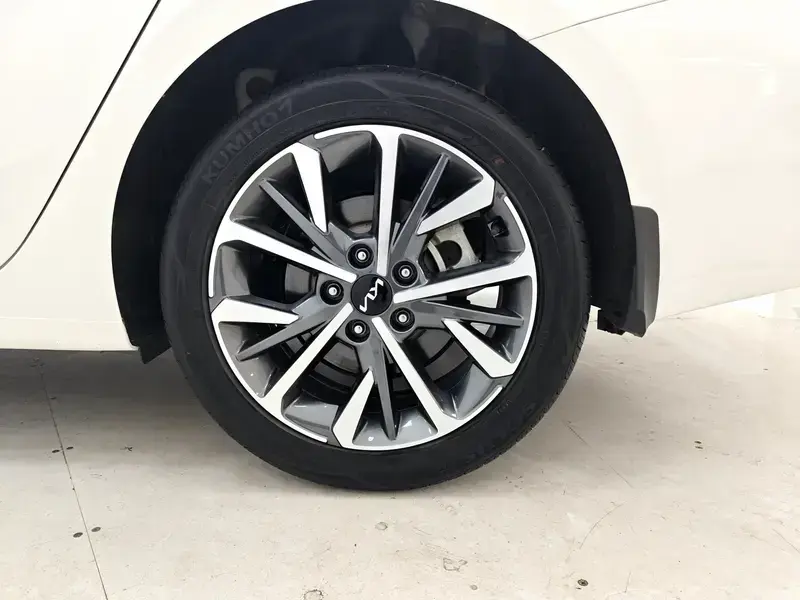 2021 Kia K3 с пробегом 42 900 км
