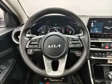 2021 Kia K3 с пробегом 42 900 км