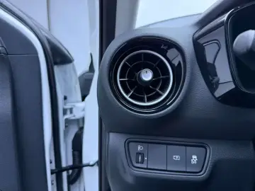 2023 Kia K3 с пробегом 100 км