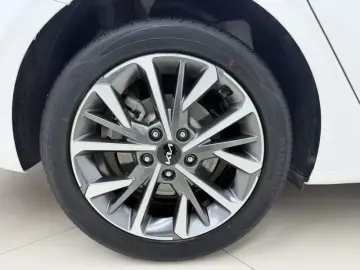2021 Kia K3 с пробегом 59 000 км