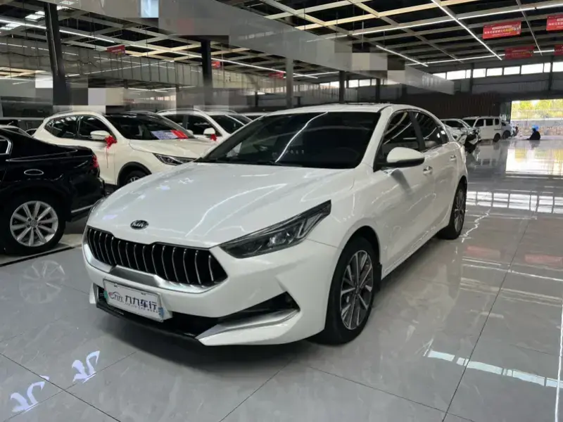2020 Kia K3 с пробегом 74 000 км