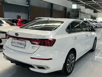 2020 Kia K3 с пробегом 74 000 км