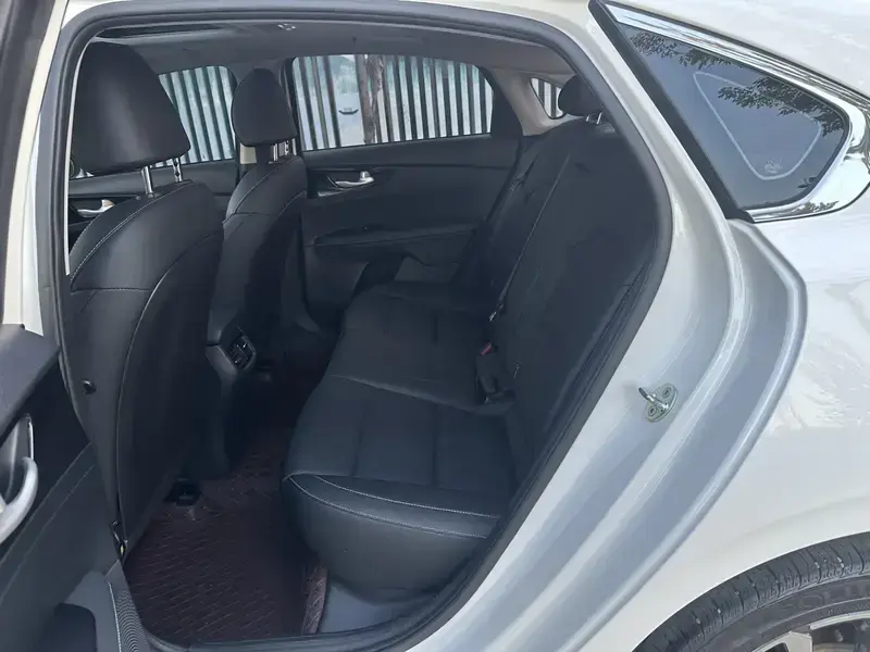 2021 Kia K3 с пробегом 32 000 км