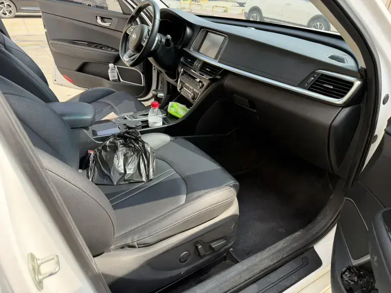 2019 Kia K5 с пробегом 76 000 км