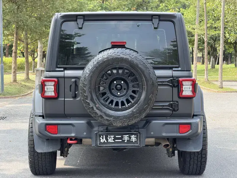 2019 Jeep Wrangler с пробегом 126 000 км