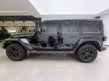 2022 Jeep Wrangler с пробегом 41 000 км
