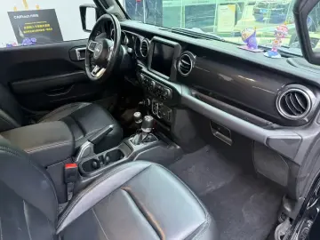 2022 Jeep Wrangler с пробегом 41 000 км
