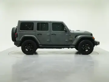 2021 Jeep Wrangler с пробегом 53 300 км