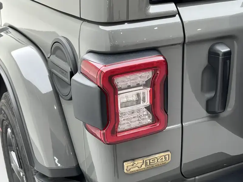2021 Jeep Wrangler с пробегом 53 300 км