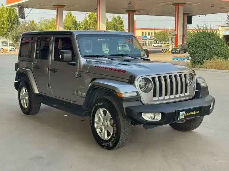 2021 Jeep Wrangler с пробегом 78 000 км