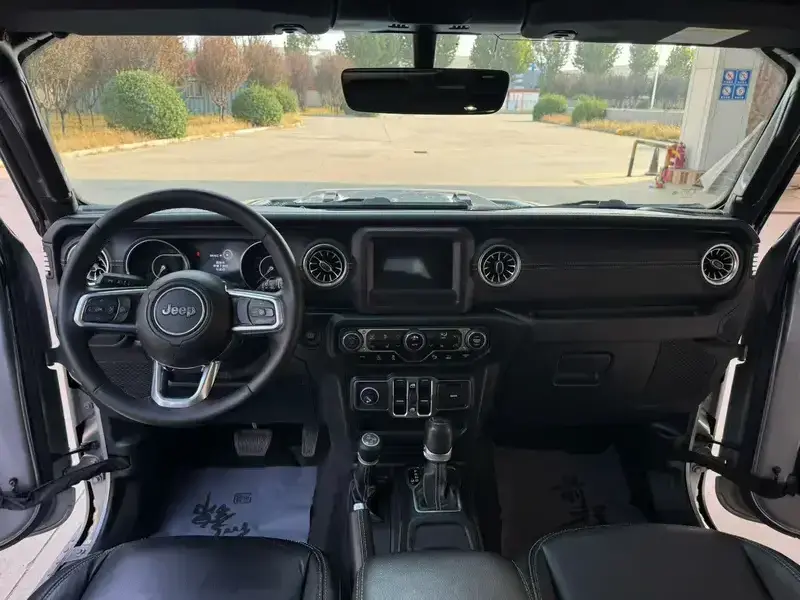 2021 Jeep Wrangler с пробегом 78 000 км