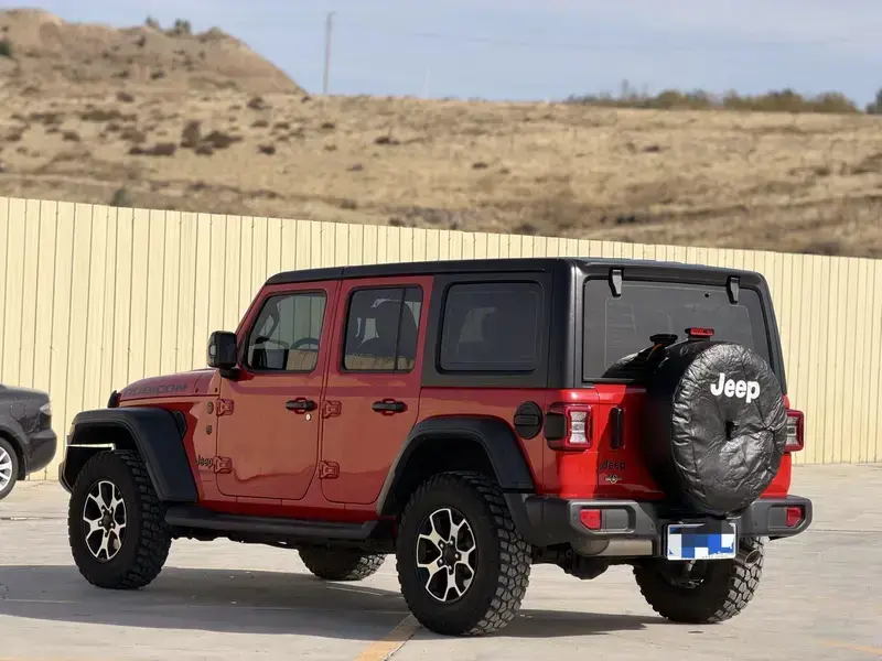 2021 Jeep Wrangler с пробегом 50 000 км