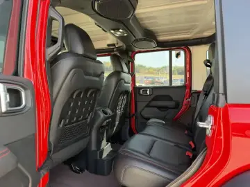 2021 Jeep Wrangler с пробегом 50 000 км