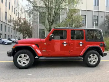 2021 Jeep Wrangler с пробегом 63 000 км