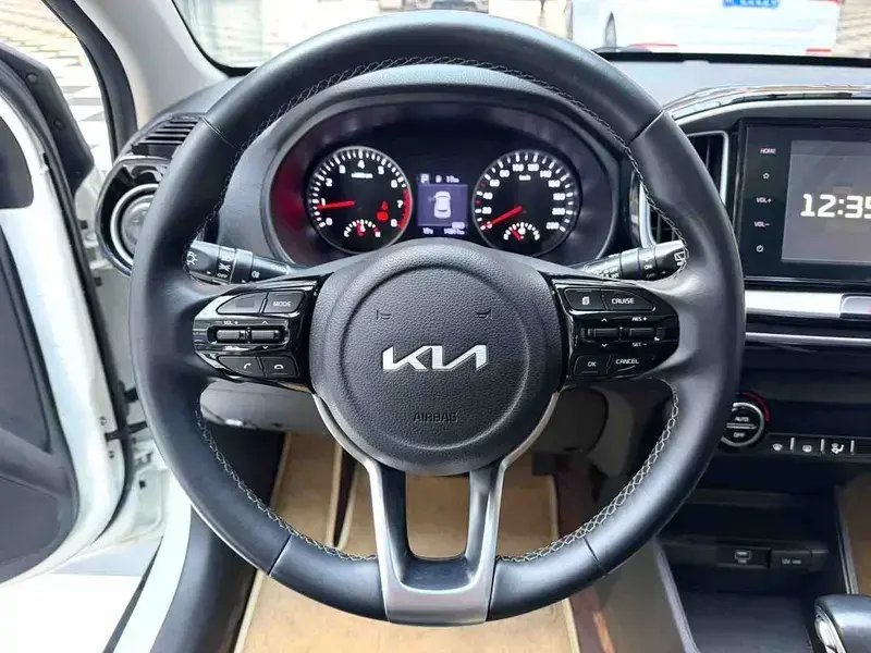 2021 Kia KX1 с пробегом 14 000 км