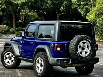 2020 Jeep Wrangler с пробегом 43 000 км