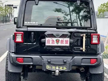 2021 Jeep Wrangler с пробегом 62 000 км