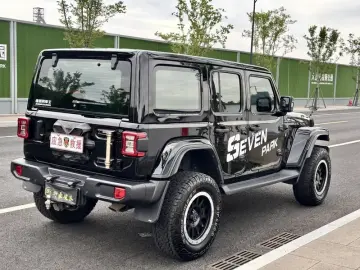 2021 Jeep Wrangler с пробегом 62 000 км