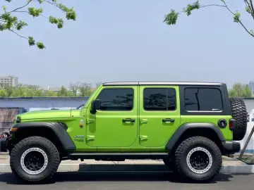 2021 Jeep Wrangler с пробегом 43 000 км