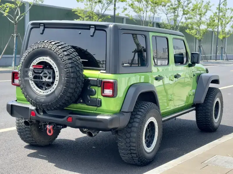 2021 Jeep Wrangler с пробегом 43 000 км