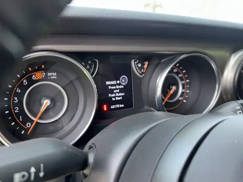 2021 Jeep Wrangler с пробегом 43 000 км