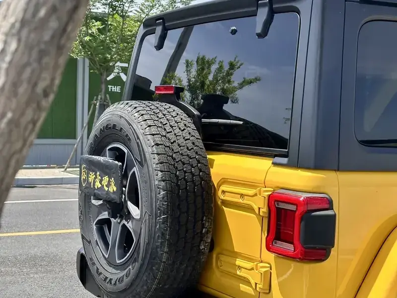 2019 Jeep Wrangler с пробегом 90 000 км