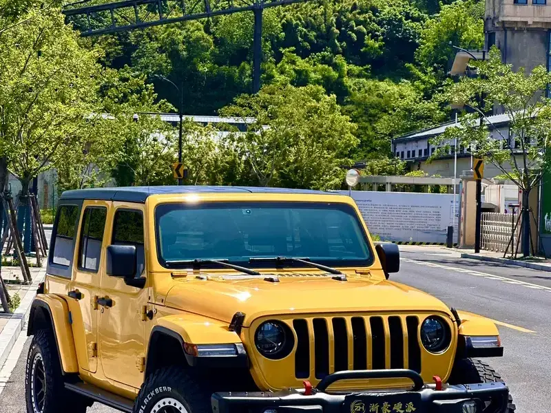 2019 Jeep Wrangler с пробегом 90 000 км