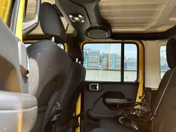 2019 Jeep Wrangler с пробегом 90 000 км