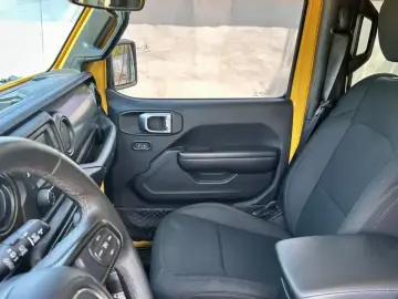 2019 Jeep Wrangler с пробегом 90 000 км