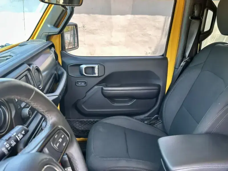 2019 Jeep Wrangler с пробегом 90 000 км