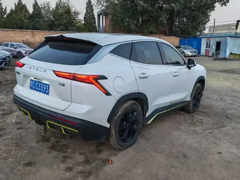 2024 JETOUR DASHING с пробегом 13 000 км
